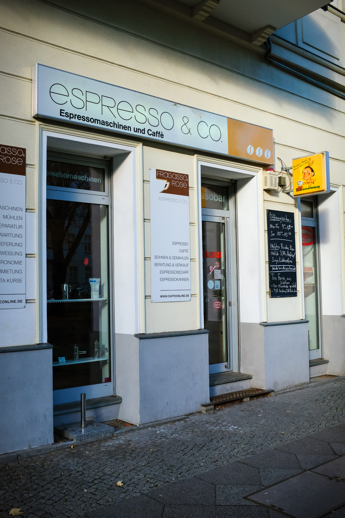 Innenansicht Espresso Fachgeschäft in der Greifswalder Straße.